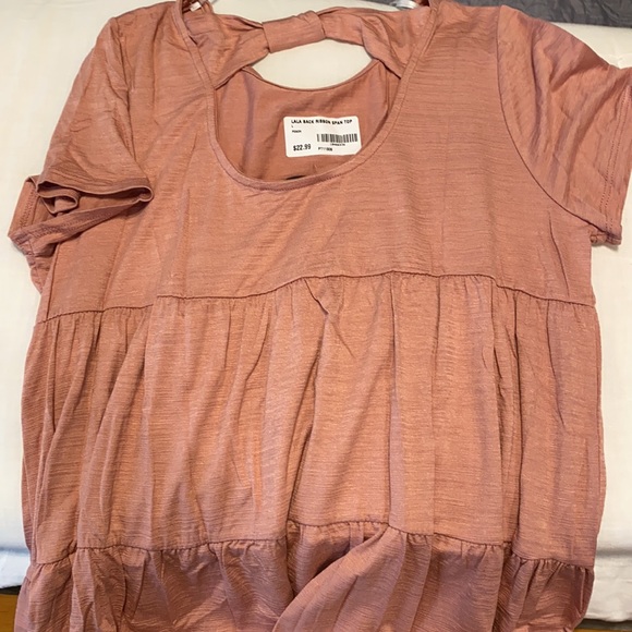 Top - Picture 2 of 2